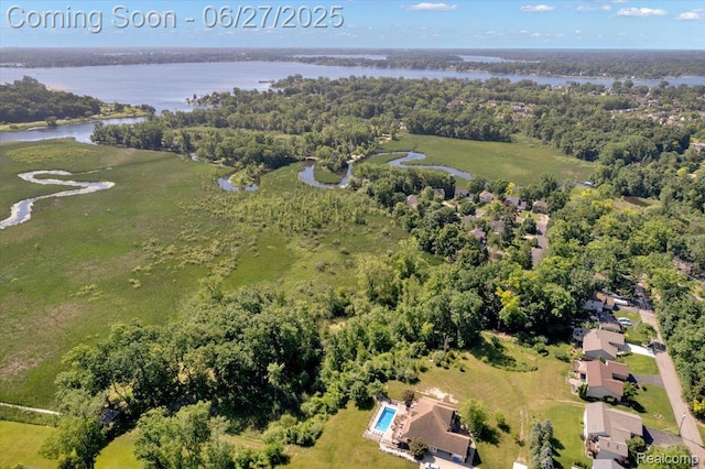 1522 Oregon Ct, Waterford, MI 48327 - aerial view of property's location featuring a large body of water