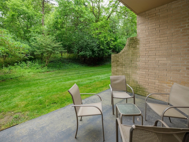 4040 Greenleaf Cir Unit 108, Kalamazoo, MI 49008 - view of patio / terrace