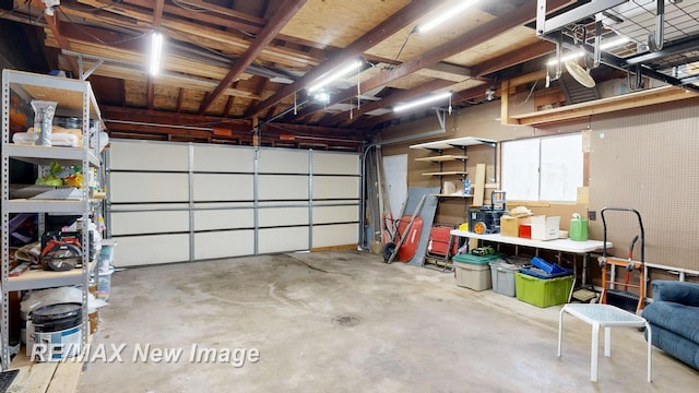 5071 Heidi Ln, Saginaw, MI 48604 - view of garage