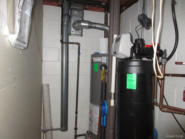 3521 Brandt Ln, Metamora, MI 48455 - utilities featuring water heater