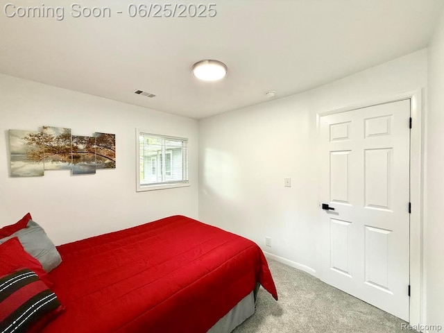 2526 Genes Dr, West Bloomfield, MI 48326 - carpeted bedroom with baseboards
