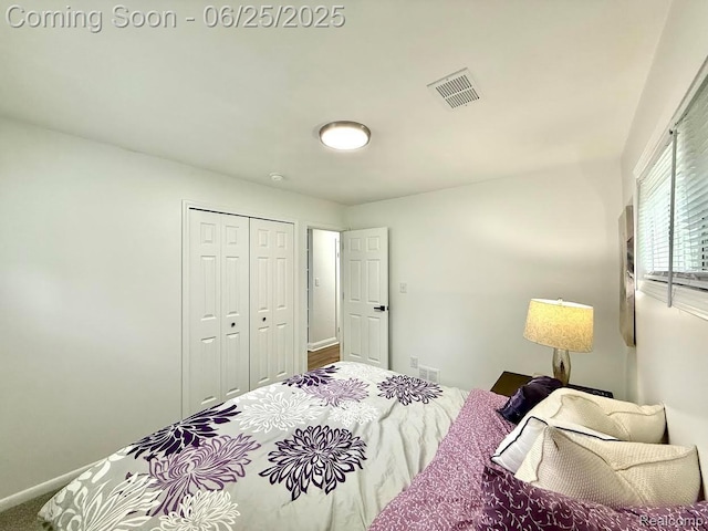 2526 Genes Dr, West Bloomfield, MI 48326 - bedroom featuring a closet and baseboards