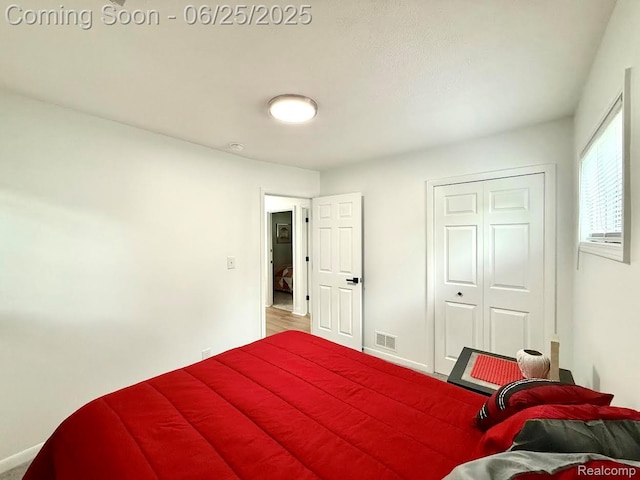 2526 Genes Dr, West Bloomfield, MI 48326 - bedroom with a closet and baseboards