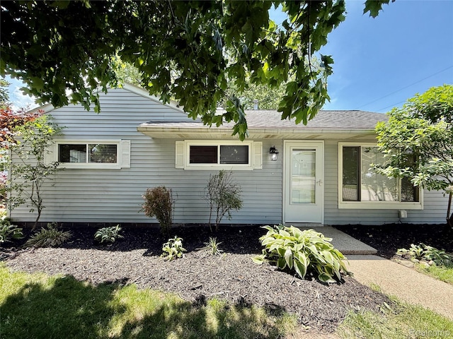 2526 Genes Dr, West Bloomfield, MI 48326 - view of front of property