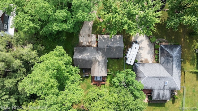 888 Mallock Rd, White Lake, MI 48386 - view from above of property