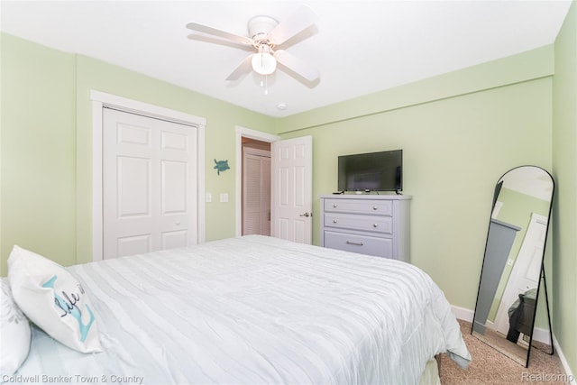 11729 Algonquin Dr, Pinckney, MI 48169 - bedroom featuring a ceiling fan and a closet