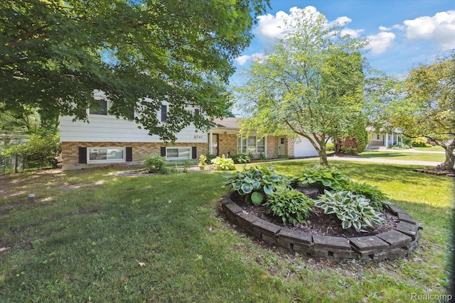 6741 Picketts Way, Lansing, MI 48917 - photo 2
