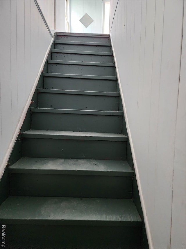 7458 E Quinn St, Detroit, MI 48234 - view of stairway