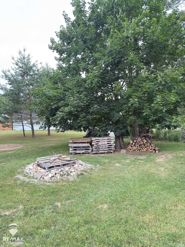 225 N Center St, Six Lakes, MI 48886 - photo 6