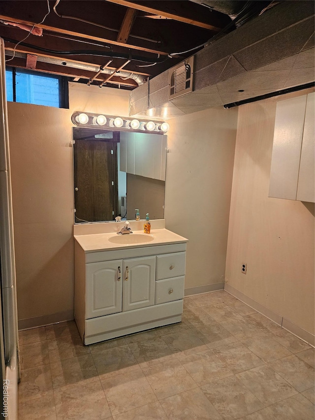 3976 Bristol Dr, Troy, MI 48083 - bathroom featuring vanity and baseboards