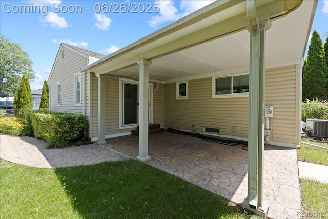 41615 Westmeath Cir, Clinton Township, MI 48038 - view of patio / terrace featuring a carport