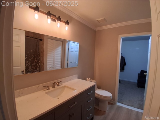 155 Cascade Ln, Waterford, MI 48327 - bathroom featuring crown molding, vanity, wood finished floors, and a shower with curtain