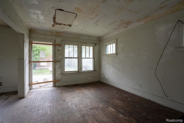 16665 Tuller St, Detroit, MI 48221 - spare room featuring hardwood / wood-style floors