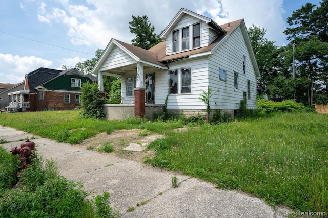 16665 Tuller St, Detroit, MI 48221 - bungalow-style house with covered porch