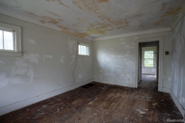 16665 Tuller St, Detroit, MI 48221 - unfurnished room with hardwood / wood-style floors and baseboards