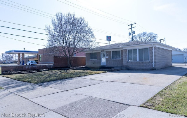 29075 Congress St, Roseville, MI 48066 - photo 2
