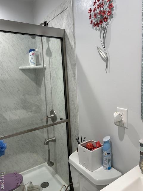 20796 Gill Rd, Farmington Hills, MI 48335 - bathroom with a stall shower