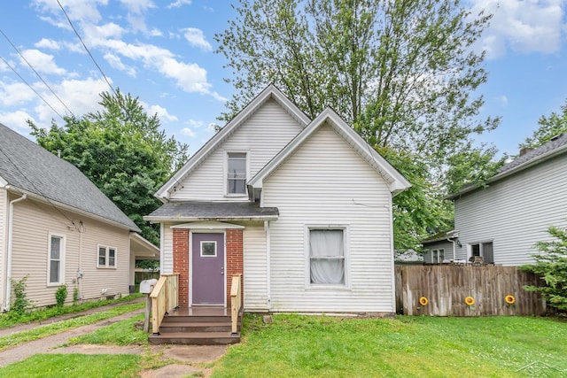 735 W Stewart St, Owosso, MI 48867 - view of front of property