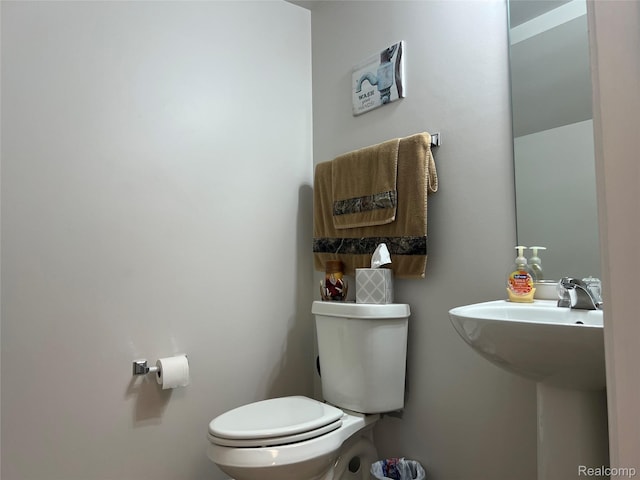 26684 Kirkway Dr, Woodhaven, MI 48183 - photo 14