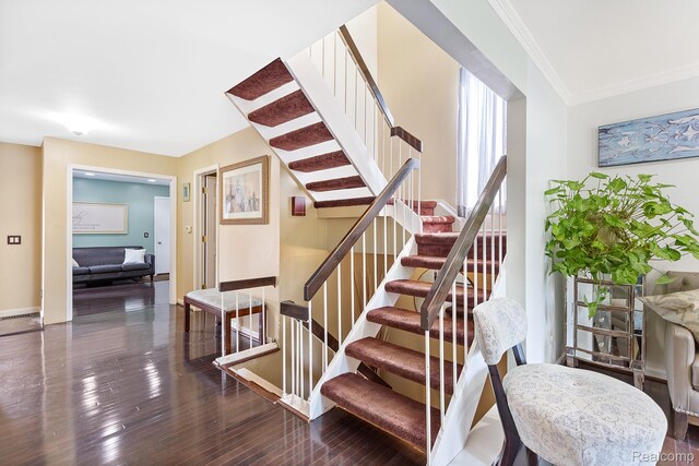 5305 Wright Way S, West Bloomfield, MI 48322 - stairway with wood finished floors and crown molding