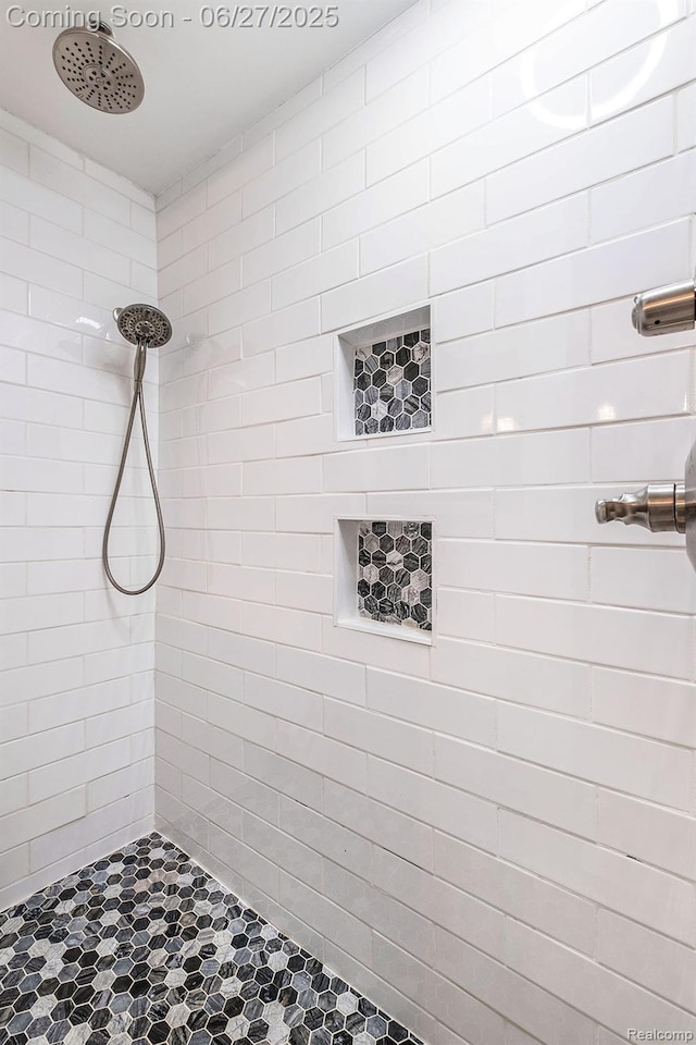 5408 N Seymour Rd, Flushing, MI 48433 - full bathroom featuring tiled shower and tile patterned flooring