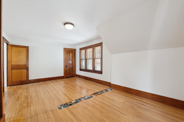 450 S 1st St, Ann Arbor, MI 48103 - bonus room with light wood-style floors and baseboards