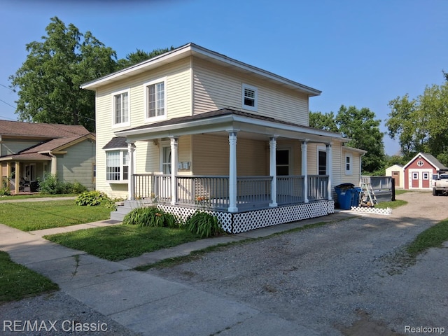 207 Washington St, Holly, MI 48442 - photo 1