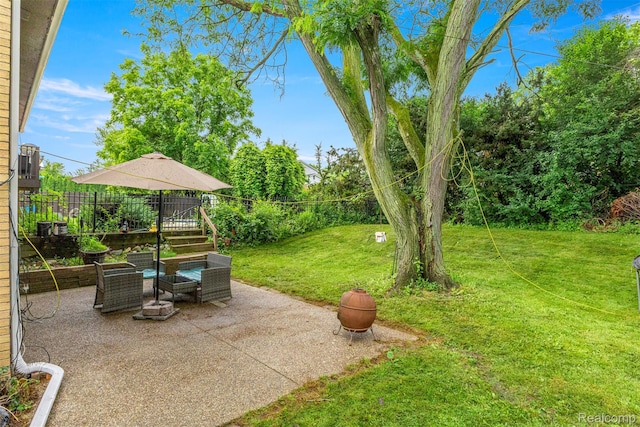 2738 Berry Dr, Bloomfield Hills, MI 48304 - view of green lawn with a patio area