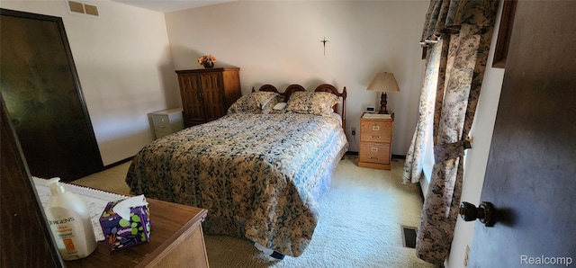 15480 Sherwood Ln, Fraser, MI 48026 - bedroom featuring carpet floors