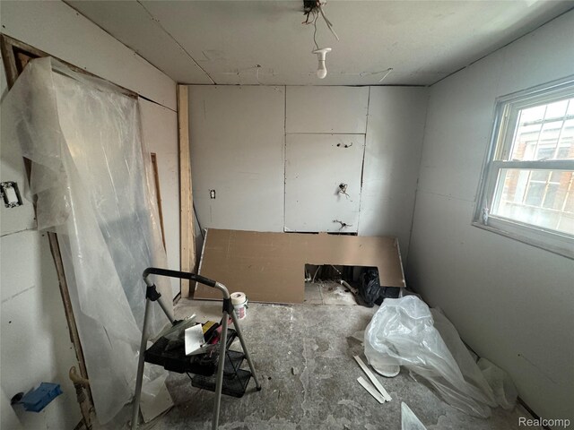 16740 Woodingham Dr, Detroit, MI 48221 - view of unfurnished room