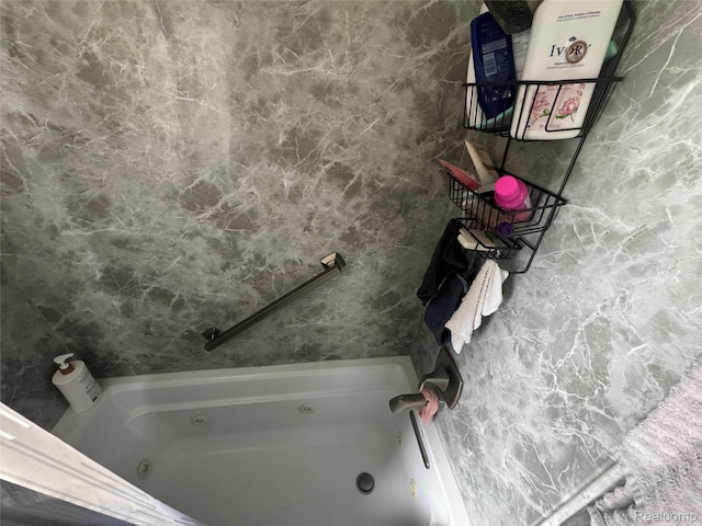 16740 Woodingham Dr, Detroit, MI 48221 - bathroom featuring a whirlpool tub