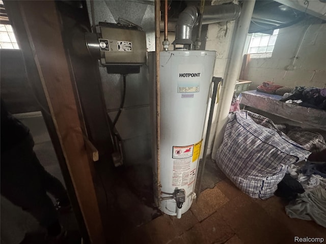 16740 Woodingham Dr, Detroit, MI 48221 - utility room featuring gas water heater