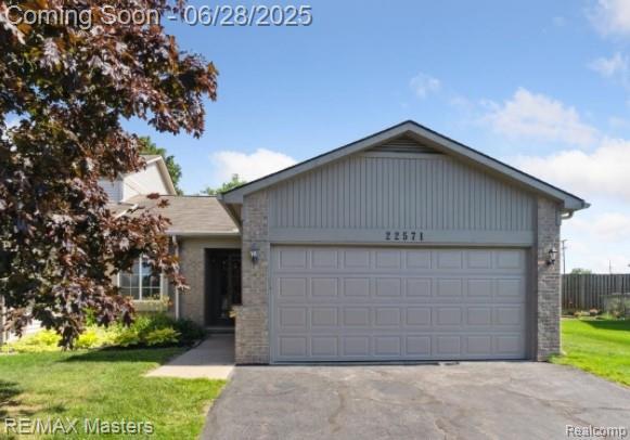 22571 Silver Creek Dr Unit 16, Woodhaven, MI 48183 - photo 1