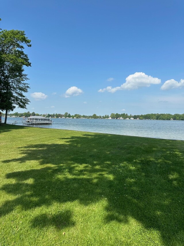 7949 Cedar Lake Dr, Oscoda, MI 48750