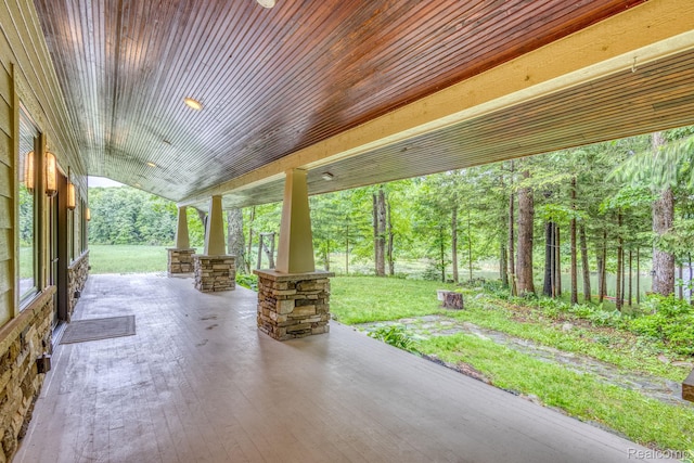 2685 Fry Rd, Highland, MI 48357 - view of porch