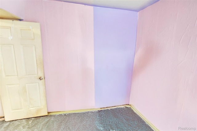 2211 Avon St, Saginaw, MI 48602 - view of unfurnished room