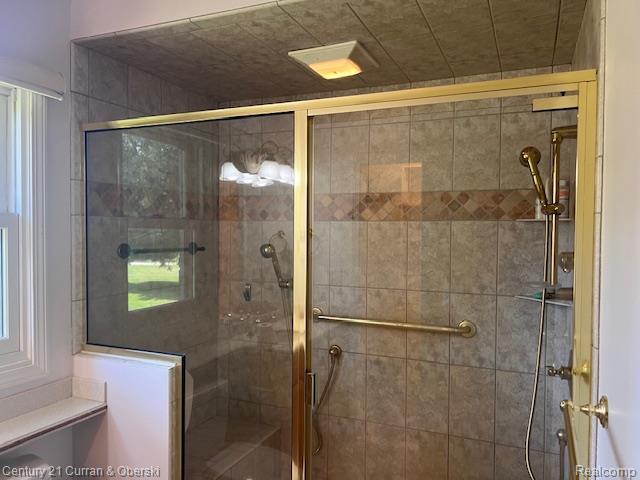 5463 Greenfield Rd, Brighton, MI 48114 - photo 32