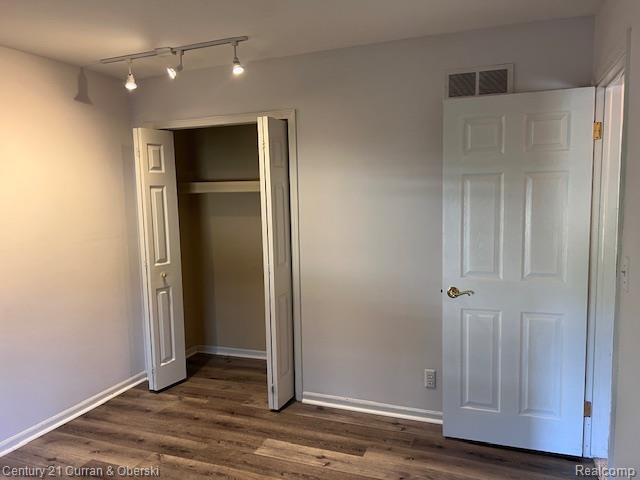 5463 Greenfield Rd, Brighton, MI 48114 - photo 45
