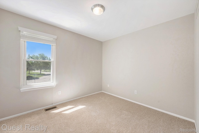 28041 Gettysburg St, Farmington, MI 48331 - unfurnished room featuring carpet flooring and baseboards
