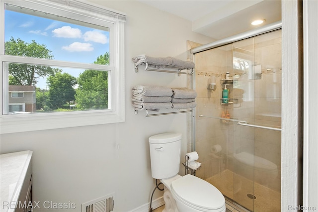 7027 Beverly Crest Dr, West Bloomfield, MI 48322 - full bathroom with a stall shower and vanity