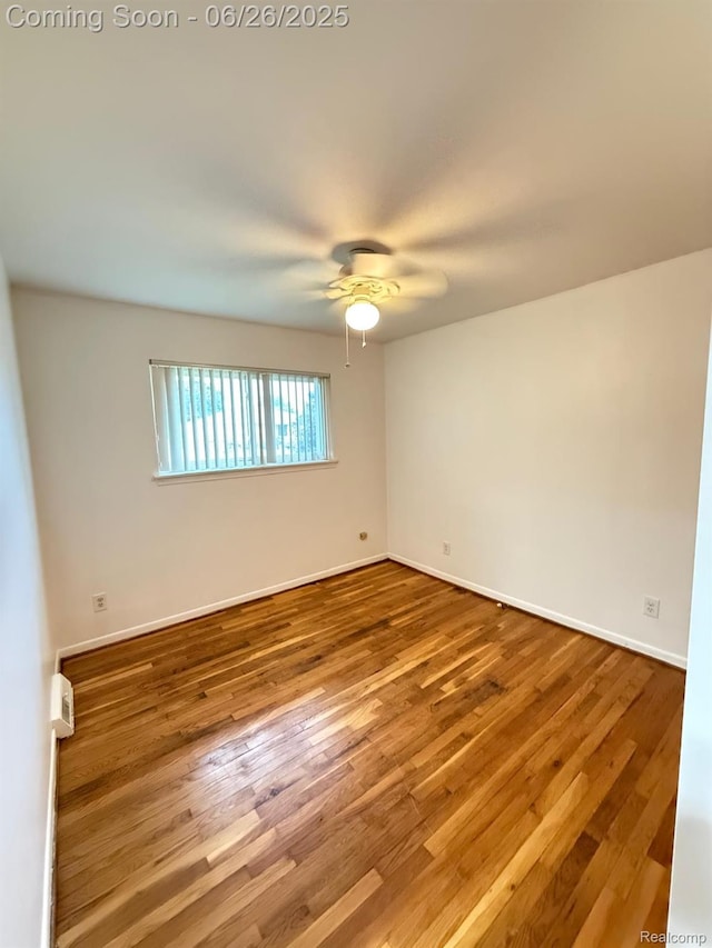 11522 Gerald Dr, Warren, MI 48093 - unfurnished room with ceiling fan and wood finished floors