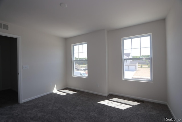 54695 Heron Cir, New Baltimore, MI 48047 - carpeted spare room featuring baseboards