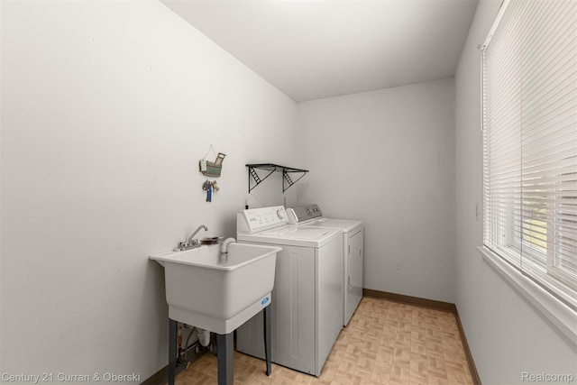 31450 Orchard Brook Ct Unit 8, Farmington Hills, MI 48336 - washroom with separate washer and dryer and baseboards