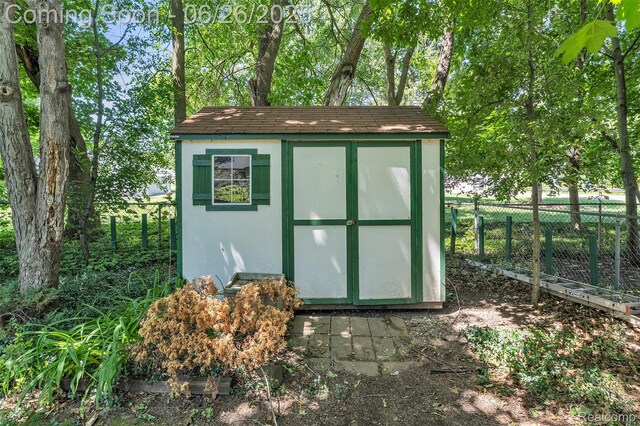 1840 Glen Iris Dr, Commerce Twp, MI 48382 - view of shed
