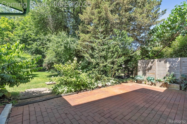1840 Glen Iris Dr, Commerce Twp, MI 48382 - view of patio / terrace