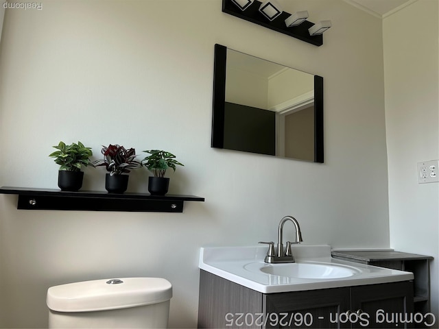 8816 Salem Ln, Redford, MI 48239 - bathroom with vanity and toilet