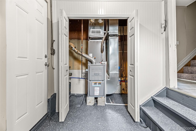 8329 Lenore St, Dearborn Heights, MI 48127 - utility room featuring heating unit