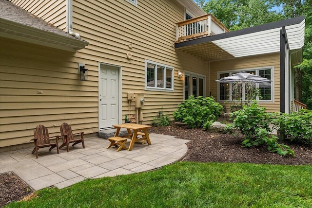 4608 Old Grand River Trl NE, Ada, MI 49301 - patio / terrace featuring a patio area