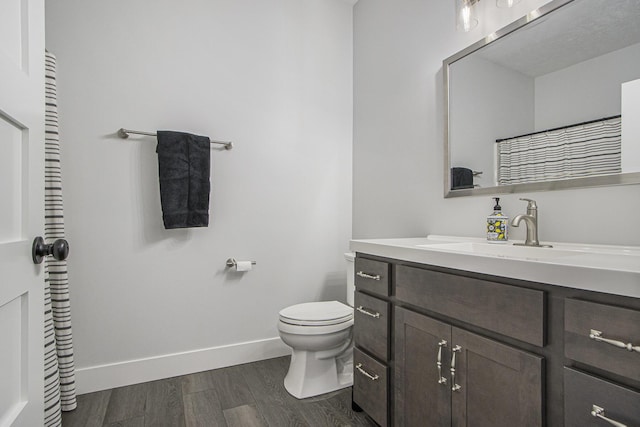 10924 Mystic Heights Trl, Michigan, MI 49071 - full bath with wood finished floors and vanity