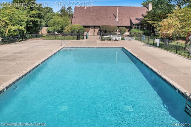 30715 River Crossing St, Bingham Farms, MI 48025 - community pool with a patio area